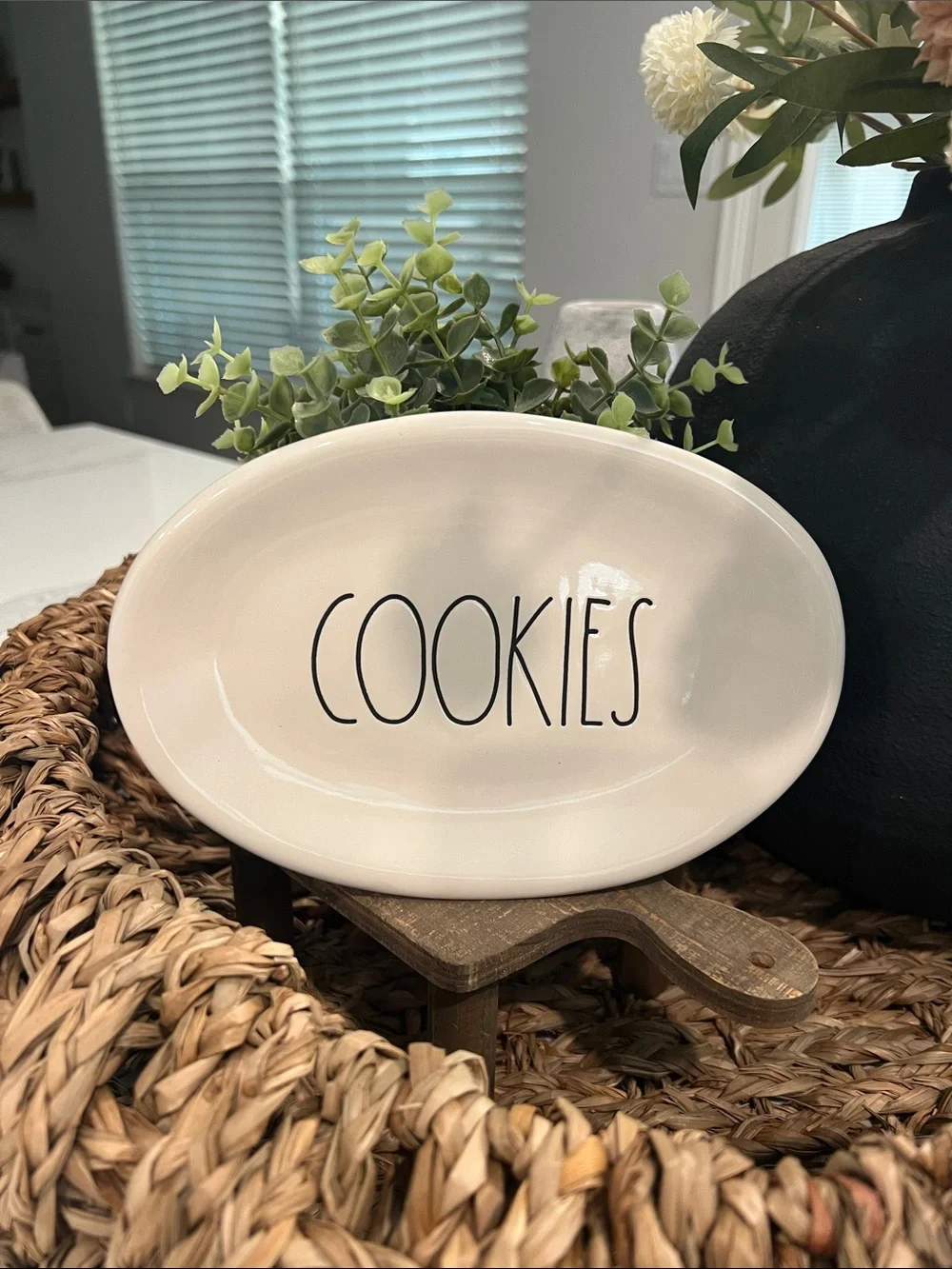 Rae Dunn COOKIES OVAL PLATE.